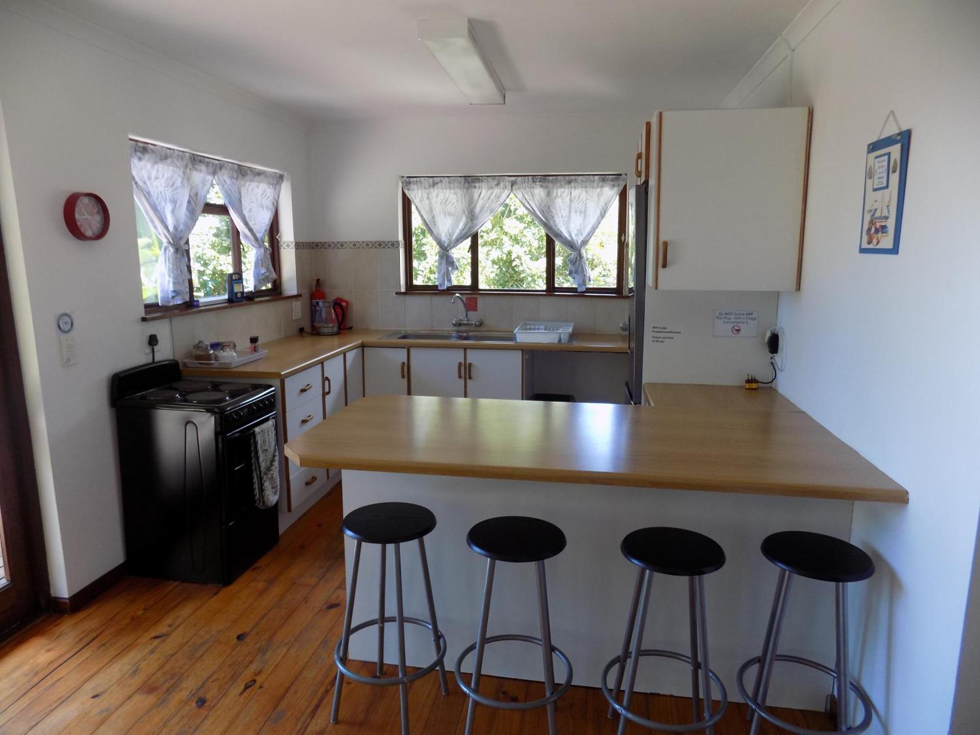 Protea Guest House Knysna Bagian luar foto